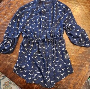 Bongo Bird Print Top Women’s Large Blue/White Roll Tab Button Up Cinched waist